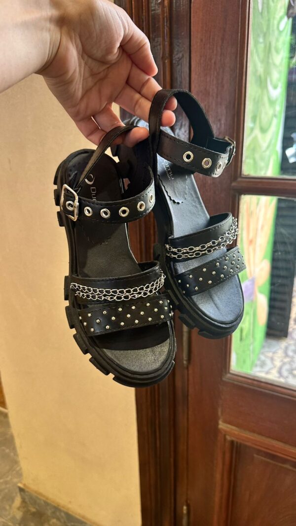 SS 25-050 Negro